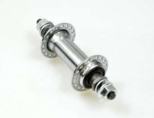 MAZA QUICKBAU DELANTERA 36H / FR-03 / FRENO V-BRAKE / METAL / PLATEADO